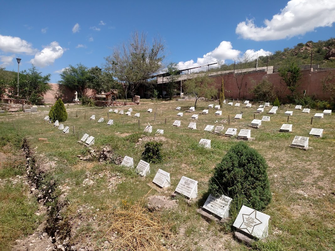 Funeraria Cementerio y Crematorio Para Mascotas Senda A la Eternidad